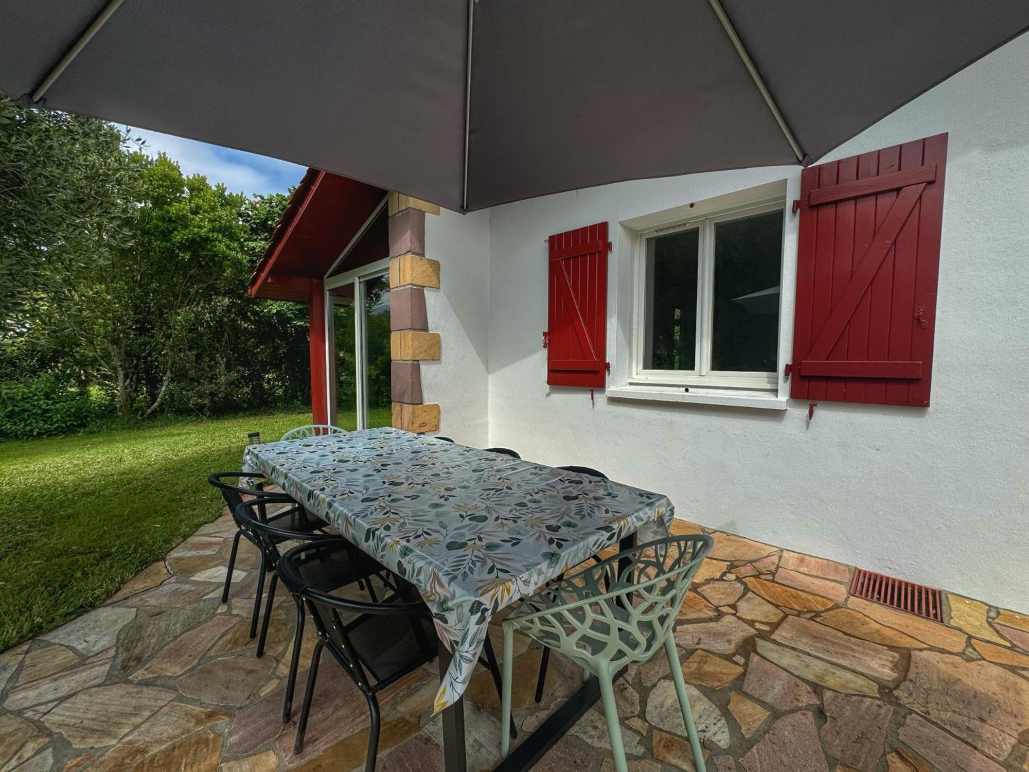 Maison Avec Piscine Çaro Kültér fotó