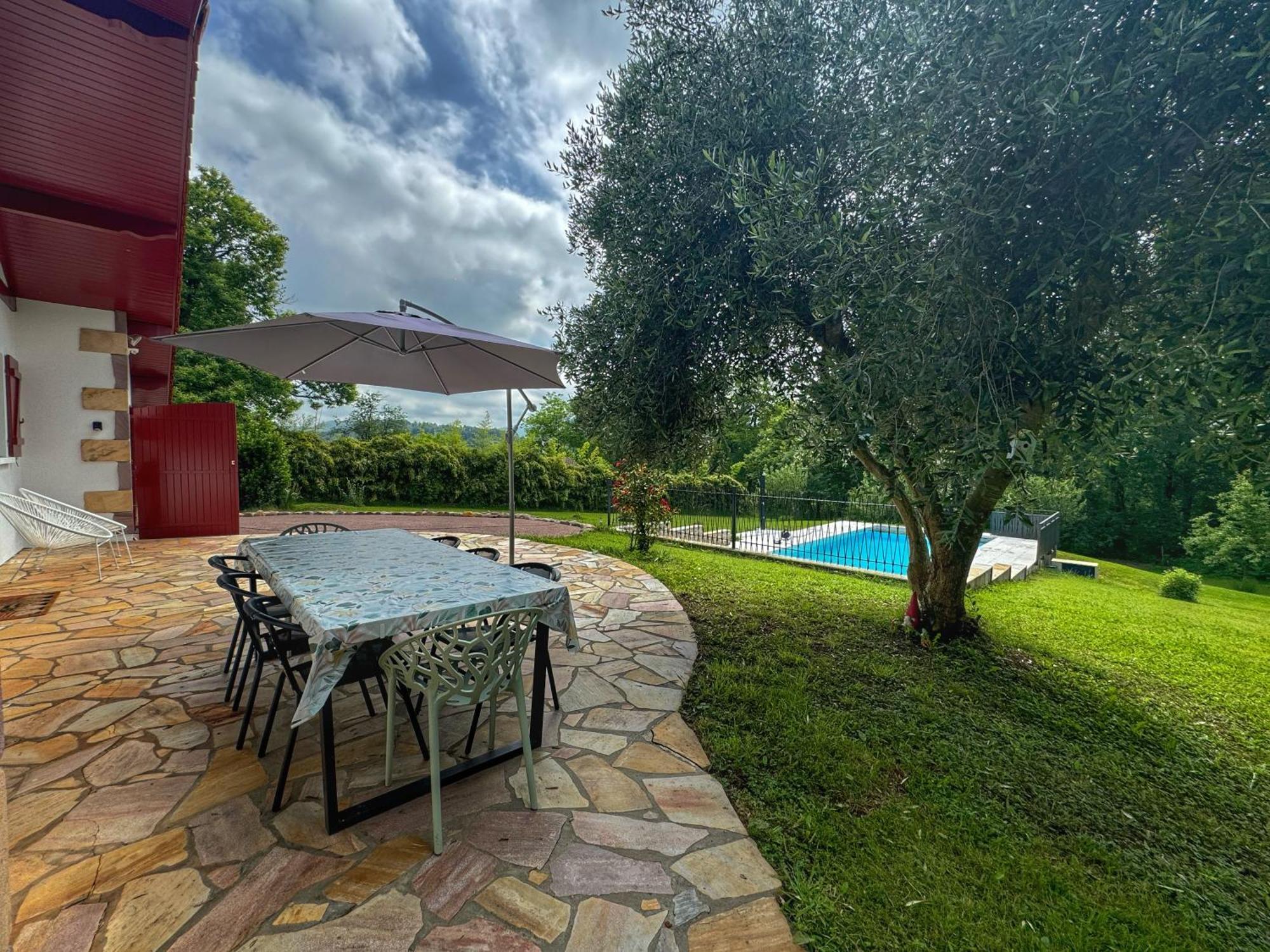 Maison Avec Piscine Çaro Kültér fotó